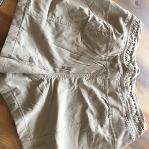 Lululemon shorts - Picture 2 of 4
